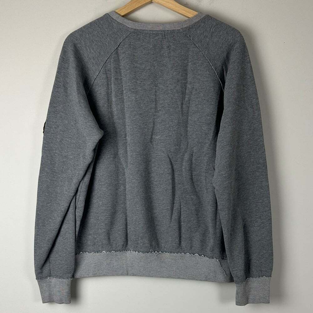 Harry Potter Warner Bros. Gryffindor Crewneck Sweater - Grey, Size Large - Picture 7 of 9